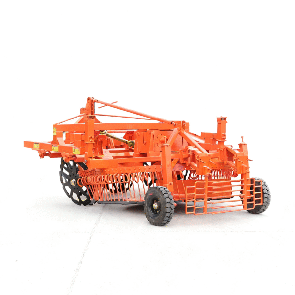 Disc type lifting and pulling machine